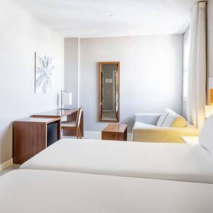 Quarto individual corporate Hotel ILUNION Fuengirola